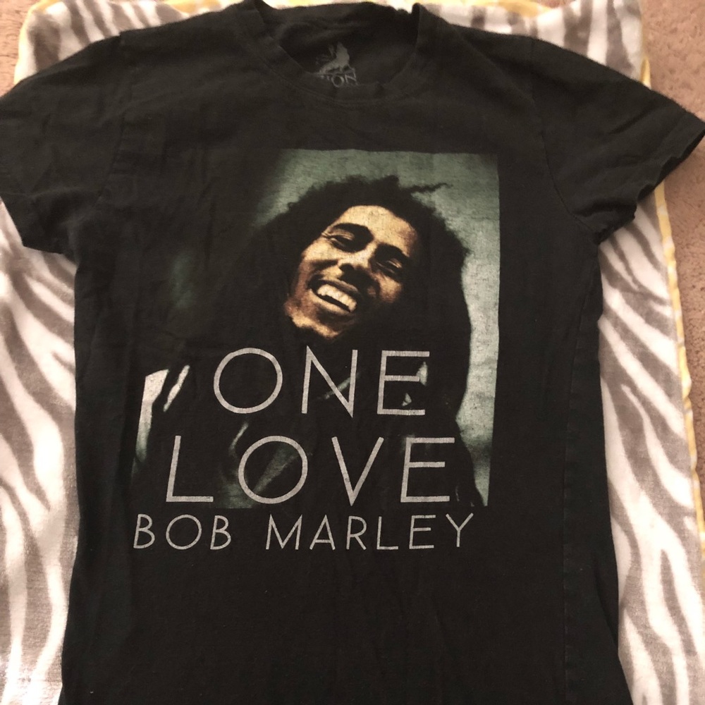 Bob Marley t shirt
